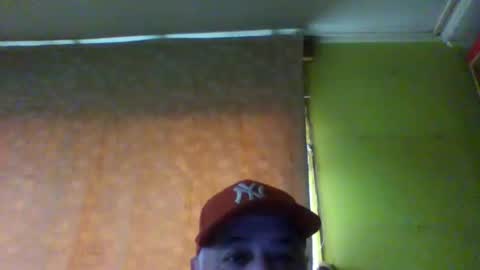 crmperez online show from November 16, 9:53 pm