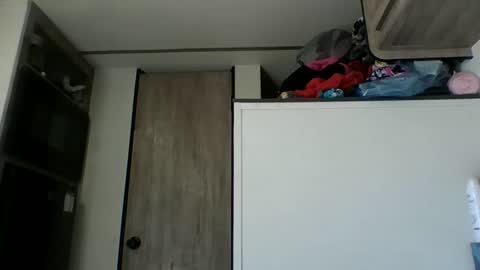 croachster702 online show from April 14, 9:54 pm