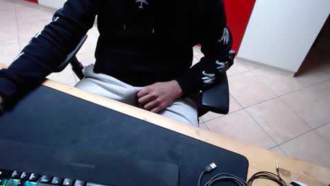 crocken_bisc online show from March 14, 2:33 pm