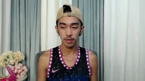 crocodale online show from April 9, 7:52 pm