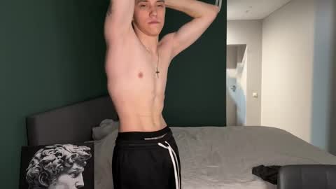 Snapshot of cronck52 chatting on November 19, 7:25 pm cronck52 online show from November 19, 7:25 pm