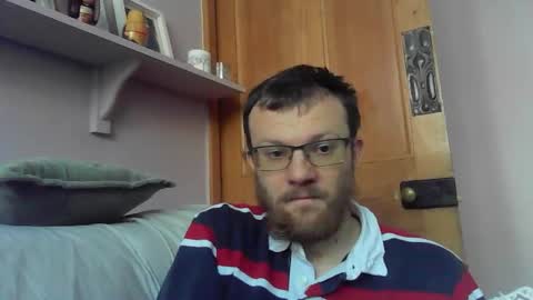 Snapshot of cropper4fun chatting on November 1, 11:45 am Cropper online show from November 1, 11:45 am