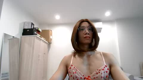 Snapshot of crossdresseranna chatting on July 13, 3:42 am Anna online show from July 13, 3:42 am