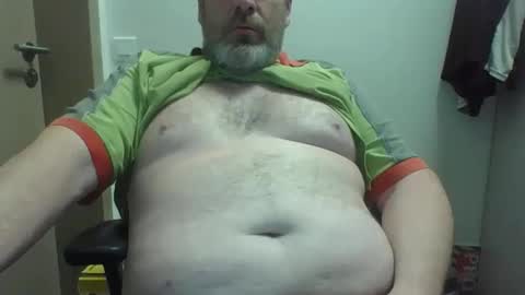 Snapshot of crouch1 chatting on May 11, 9:26 am Crouch1 online show from May 11, 9:26 am