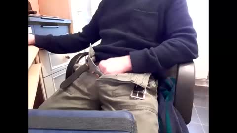 Snapshot of croup45 chatting on February 4, 3:04 pm croup45 online show from February 4, 3:04 pm