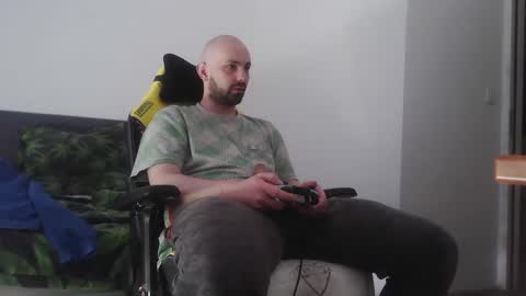 Snapshot of crucifyme2 chatting on March 1, 3:16 pm crucifyme2 online show from March 1, 3:16 pm