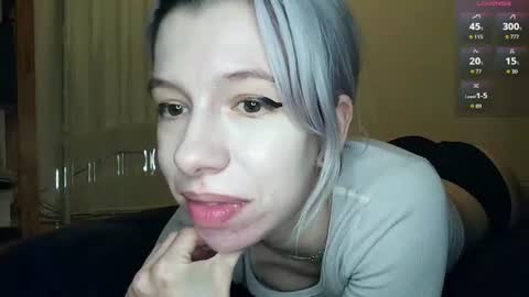 Snapshot of cruellagoth chatting on June 15, 11:18 pm Cruella online show from June 15, 11:18 pm