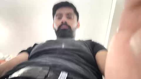 Snapshot of cruzemir1 chatting on November 26, 8:32 pm cruzemir1 online show from November 26, 8:32 pm
