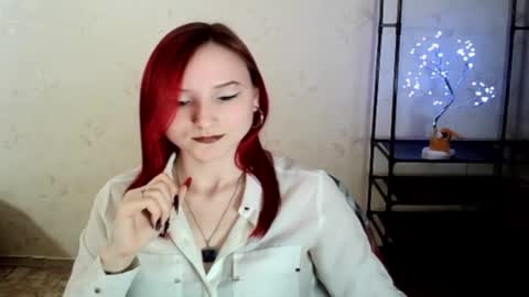 crystal_carnation online show from May 12, 7:11 pm