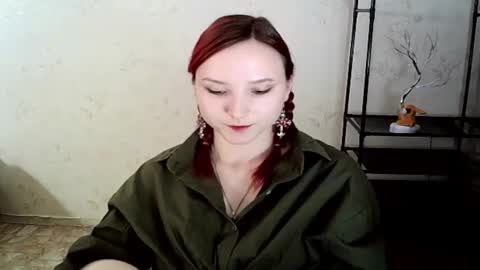 crystal_carnation online show from May 20, 7:25 am