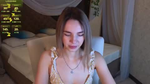crystal_hanna online show from January 6, 1:31 am