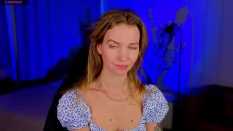 Snapshot of crystal_kris chatting on March 3, 5:35 am Kristina online show from March 3, 5:35 am