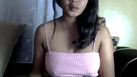 crystalbellax online show from July 7, 6:16 am