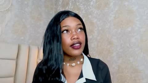 Crystal online show from February 18, 8:38 pm