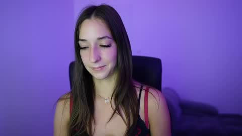 Crystalbrunette18 online show from May 26, 8:05 pm