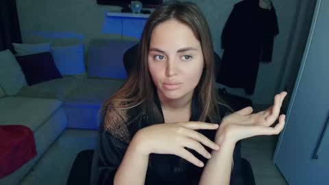 Snapshot of crystalemily chatting on October 1, 7:09 pm crystalemily online show from October 1, 7:09 pm
