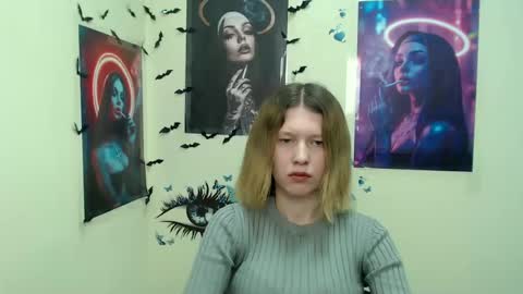 Stella online show from March 8, 1:14 pm