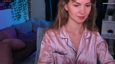 Crystal online show from June 3, 2:33 pm