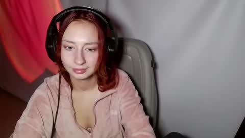 Snapshot of crystallkris chatting on December 26, 12:25 am Kristina online show from December 26, 12:25 am