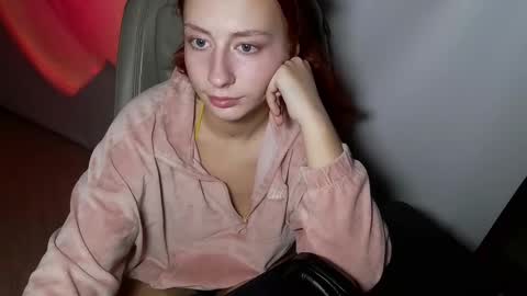 Snapshot of crystallkris chatting on December 26, 3:27 am Kristina online show from December 26, 3:27 am