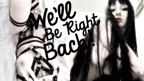 Sasha    Make me moan with patterns   good music here  online show from January 15, 2:05 am