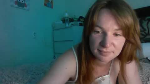 Snapshot of crystalvelvet chatting on May 26, 8:21 am crystalvelvet online show from May 26, 8:21 am