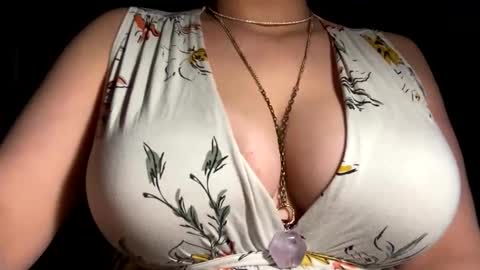 crystalyn777 online show from March 21, 8:19 am