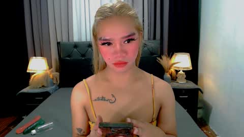 bea takashi  online show from April 5, 9:28 am