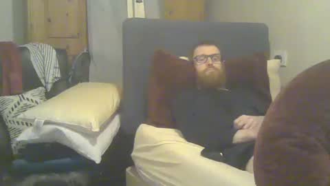 chris online show from February 5, 12:48 am