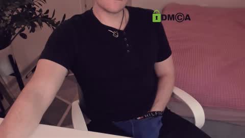 buddy online show from December 14, 12:32 pm