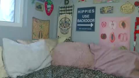 Snapshot of cu2sly chatting on November 22, 7:24 pm online show from November 22, 7:24 pm