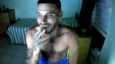 Snapshot of cubanhot2 chatting on June 29, 3:13 am Cubanhot2 online show from June 29, 3:13 am