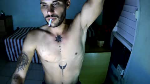 Snapshot of cubanhot2 chatting on July 3, 3:46 am Cubanhot2 online show from July 3, 3:46 am