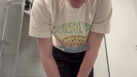 cube93 online show from November 1, 4:20 pm