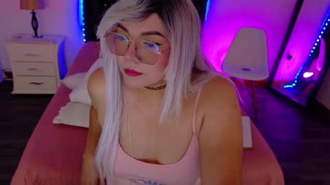 cuckoldlover69_ online show from December 19, 3:51 am