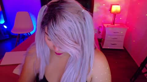 cuckoldlover69_ online show from January 19, 1:22 pm