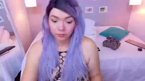 cuckoldlover69_ online show from September 9, 1:43 pm