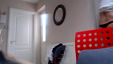 Snapshot of cucumberlad2018 chatting on May 10, 6:29 am Tips WellCUM - Hot Bi Curious - ask Privates online show from May 10, 6:29 am