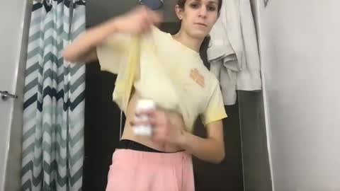 Snapshot of cuddleavenue chatting on September 26, 1:20 am cuddleavenue online show from September 26, 1:20 am