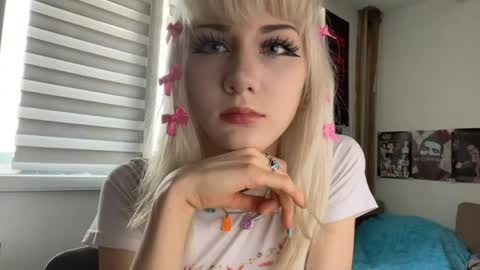 Alice online show from April 17, 11:02 am