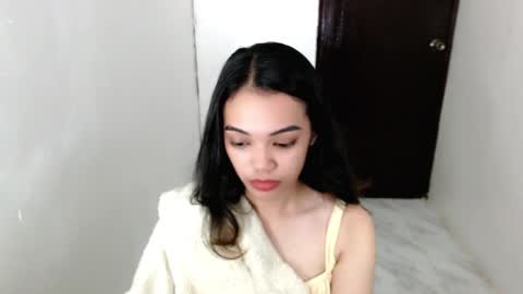 cuddlepunk_bubble online show from May 12, 4:59 pm