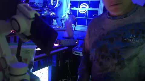 cum4me2i812 online show from February 9, 3:10 am