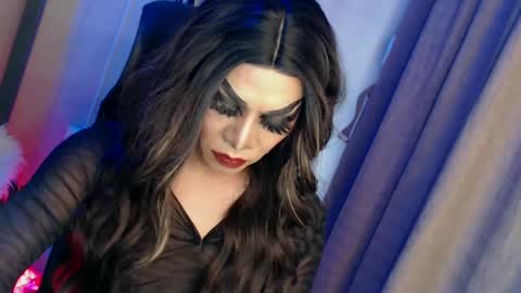 CUMMELA SLUTI online show from March 11, 1:05 am