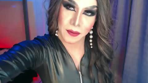 CUMMELA SLUTI online show from October 25, 10:01 am