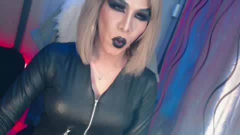 CUMMELA SLUTI online show from July 12, 8:49 am