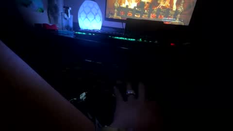 im KIM new girl to spoil online show from February 2, 2:02 pm