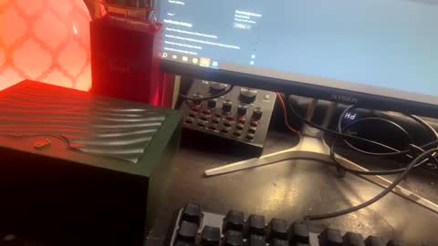 im KIM new girl to spoil online show from March 5, 12:05 am