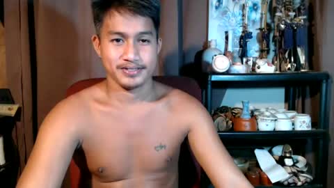 Snapshot of cum_overload chatting on July 5, 4:19 am cum_overload online show from July 5, 4:19 am