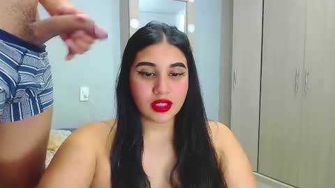 Snapshot of cumb0y_squirtgirl chatting on June 27, 10:48 pm Pablo and emma online show from June 27, 10:48 pm