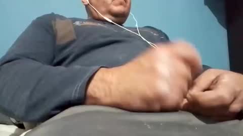 cumbian_chero online show from February 24, 5:11 am